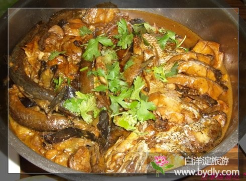 白洋淀民俗风情美食系列——白洋淀炖杂鱼 3.jpg